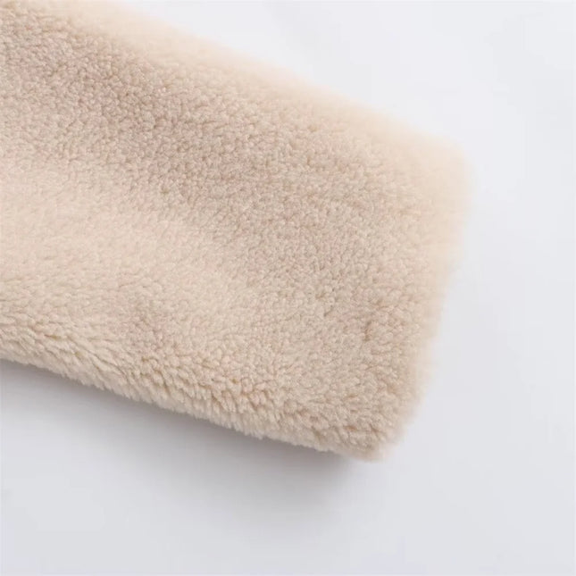 Sherpa-Lyhyt Muistinnilaukeisvarustettu Takki / Naisten - Beige