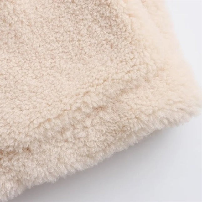 Sherpa-Lyhyt Muistinnilaukeisvarustettu Takki / Naisten - Beige