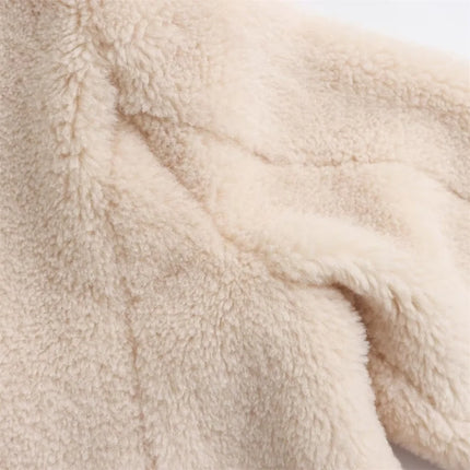 Sherpa-Lyhyt Muistinnilaukeisvarustettu Takki / Naisten - Beige