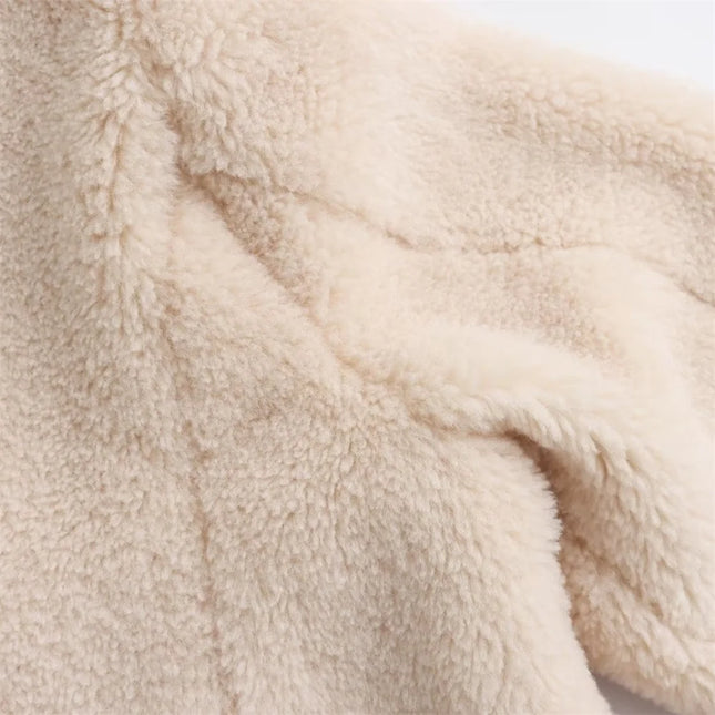Sherpa-Lyhyt Muistinnilaukeisvarustettu Takki / Naisten - Beige